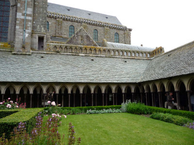 Kreuzgang auf dem Mont St. Michel